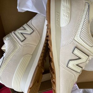 womens shoes new balance brand size (US :8) Uk (6) EUR (39)